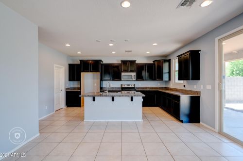 9322 Odeum Ln, Tolleson, AZ 85353-4222
