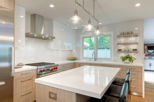 3077 Ducommun Ave, San Diego CA 92122-2221 exterior