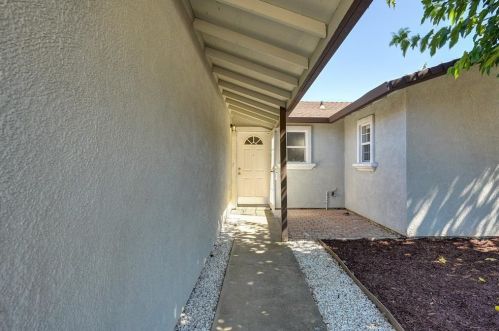 6351 Eldon Ave, Loomis CA  95650-8803 exterior