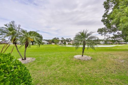 327 Caloosa Palms Ct, Ruskin FL 33573-6938 exterior