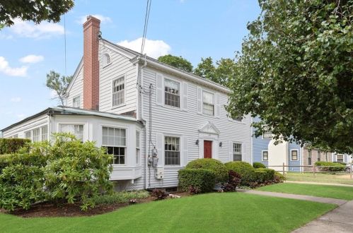 123 Betsey Williams Dr, Providence, RI 02905-2751