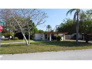 10563 121st Ave, Largo, FL 33773-2223