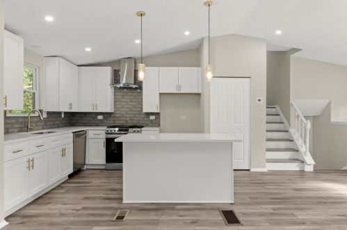 4992 Stone Trce, Stone Mountain GA  30083-6008 exterior