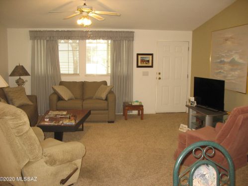 7694 Edgestone St, Tucson, AZ 85735-9048