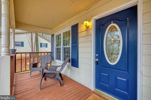 305 Harrison Cir, Locust Grove VA  22508-5256 exterior