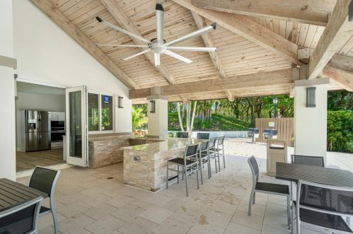 5310 Boca Marina Cir, Boca Raton FL 33487-5221 exterior