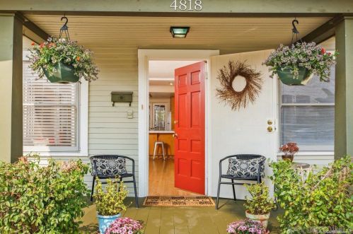 4818 Hawley Blvd, San Diego, CA 92116-1974