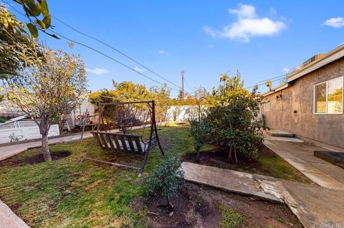 16931 Hart St, Van Nuys CA 91406-4507 exterior