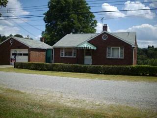 11 Krepps Rd, Ambridge, PA 15003-1025