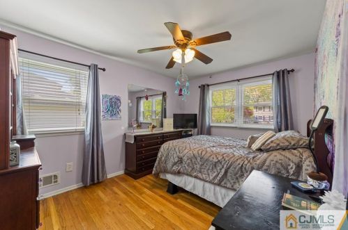 15 Sandburg Dr, Morganville NJ  07751-1428 exterior