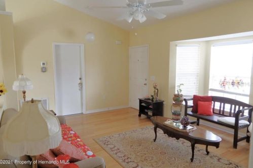 9102 Manchester St, Brooksville, FL 34606-1328