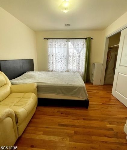 37 Crooks Ave, Paterson NJ  07503-1401 exterior