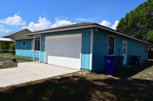 118 Easy St, Sebastian, FL 32958-4022