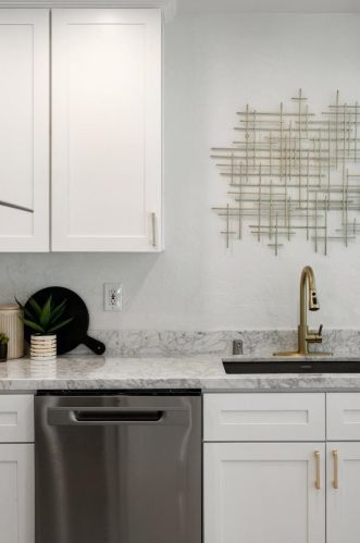 569 Crestmont Dr, Oakland CA 94619-2300 exterior