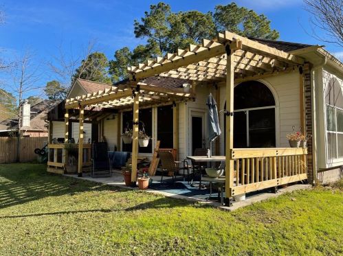 619 Mesquite Dr, Magnolia, TX 77354-4875