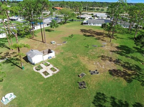 18 Dawn Flower Cir, Lehigh Acres FL 33936-7355 exterior