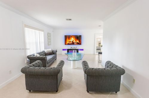 16745 Wiltshire Dr, Town Of Loxahatchee Groves FL  33470-4060 exterior