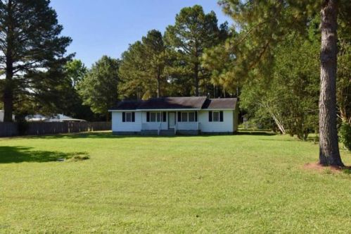 7043 Saint Marys Church Rd, Lucama, NC 27851-9393