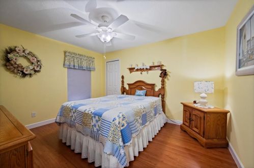 1390 9 Pl, Vero Beach FL 32960-2122 exterior