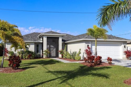 2211 25th Ter, Cape Coral, FL 33914-3940