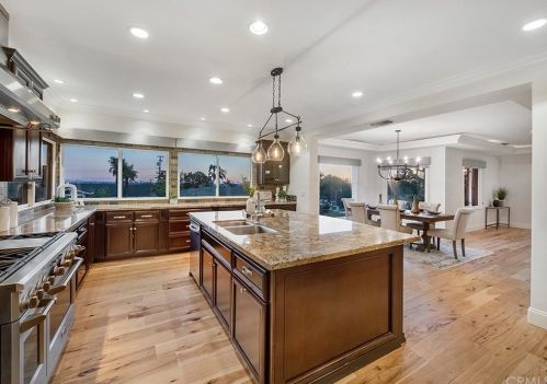 707 Miramar Dr, Fullerton CA 92831-1929 exterior