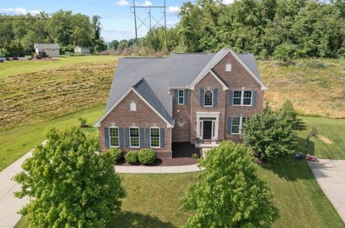8901 Bella Danyelle Ct, Bridgeville, PA 15017-3638