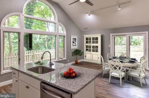 5 Holly Ct, Blenheim NJ  08012-5303 exterior