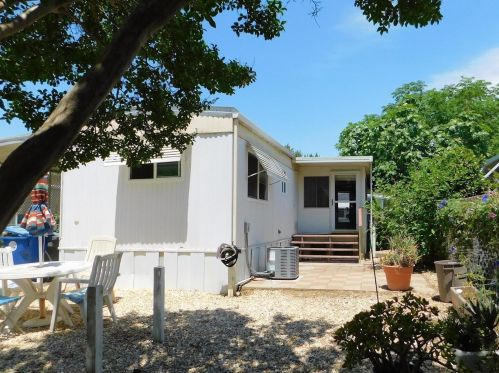 373 Raymond Ln, Folsom CA  95630-1749 exterior