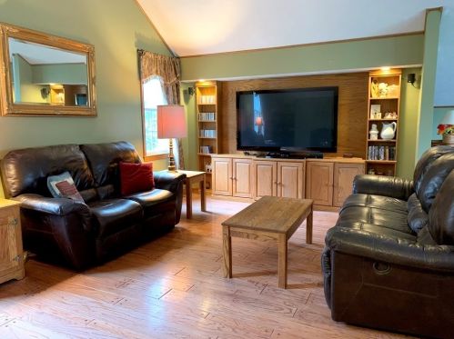 23 Watson Ln, Rutland, MA 01543-1348