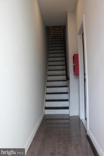 343 Christian St, Philadelphia, PA 19147-3219