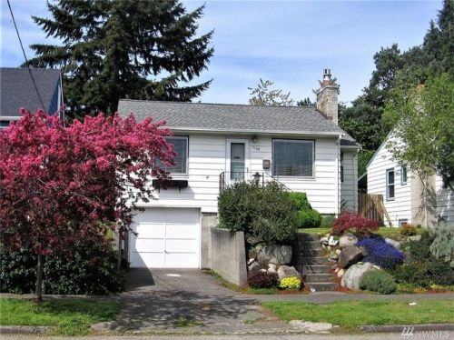 1138 82nd St, Seattle, WA 98103-4405