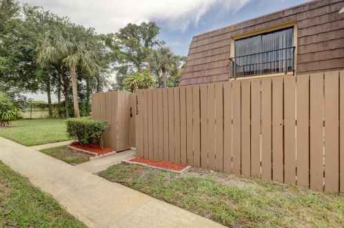 1312 13th Ct, West Palm Beach FL  33410-5111 exterior