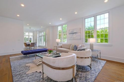 41 Walworth Ave, Scarsdale NY  10583-1433 exterior