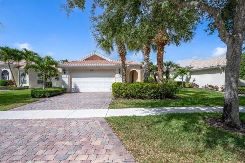 8050 Nevis Pl, West Palm Beach, FL 33414-3450