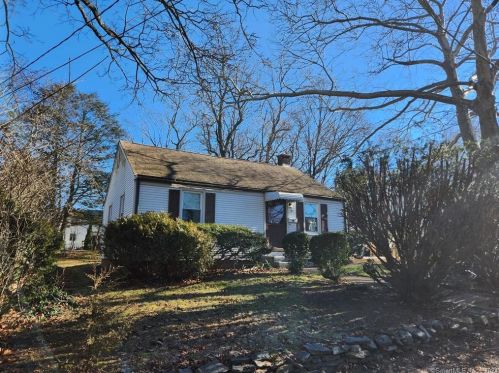 21 View St, Manchester, CT 06040-4305
