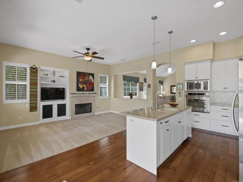 6162 Paseo Monona, Carlsbad CA  92009-2218 exterior