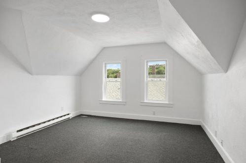 36 Lambert Ave, Chelsea MA  02150-1304 exterior