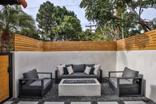 4215 Dawes St, San Diego CA  92109-4158 exterior