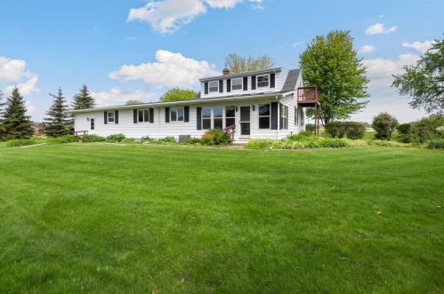 2560 Continental Ct, Green Bay, WI 54311-6624