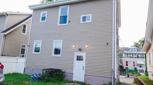 68 Kuna Ter, Irvington NJ  07111-2919 exterior