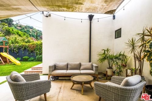 12212 Hillslope St, North Hollywood CA  91604-3603 exterior