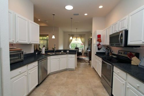 10208 Dory Dr, Oxford FL  34484-3741 exterior