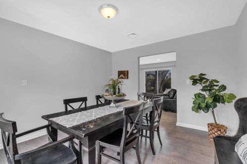 13 Salisbury Ave, Middletown NJ  07748-5240 exterior