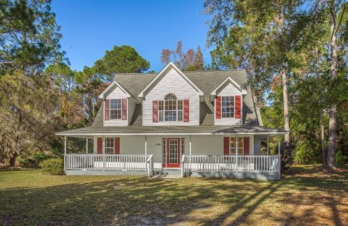 107 Sanborn Rd, Carrabelle, FL 32322-2066