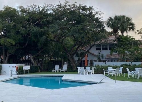 2059 53rd St, Boca Raton FL 33496-3451 exterior