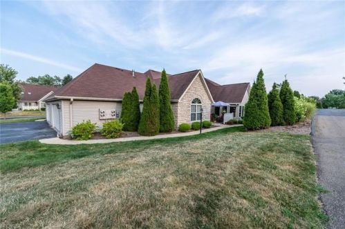 2583 Barnstone Ave, Canton, OH 44706-2277