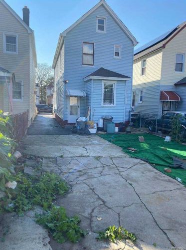 111-29 131st St, Jamaica, NY 11420-2813