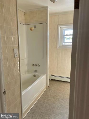 307 Delamore Pl, Wilmington DE  19805-3522 exterior