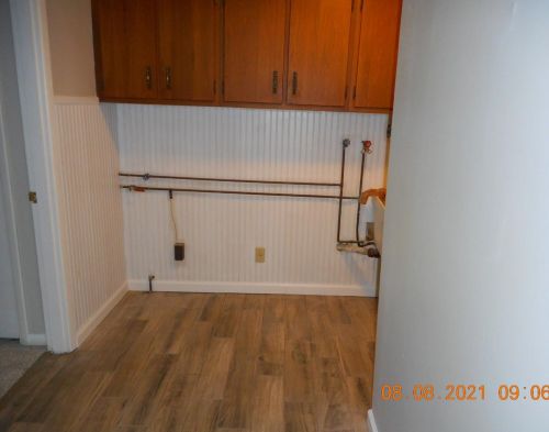 8383 Cheviot Rd, Cincinnati OH  45247-3803 exterior