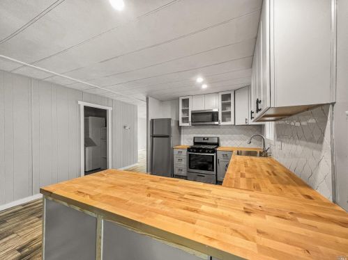 700 Gobbi St, Ukiah, CA 95482-6200
